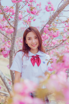 不系红扣的女孩完整版